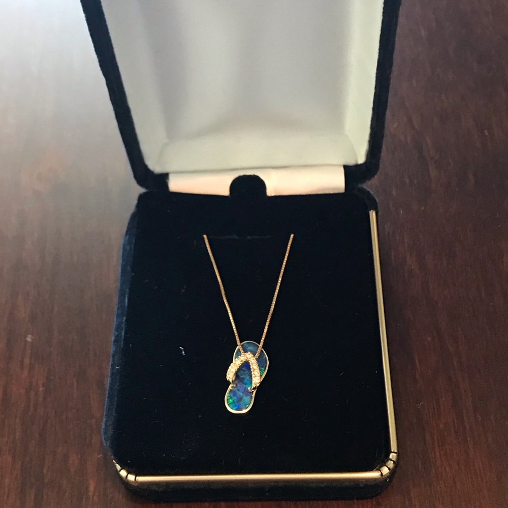 Na Hoku Hawaiian Slipper Pendant